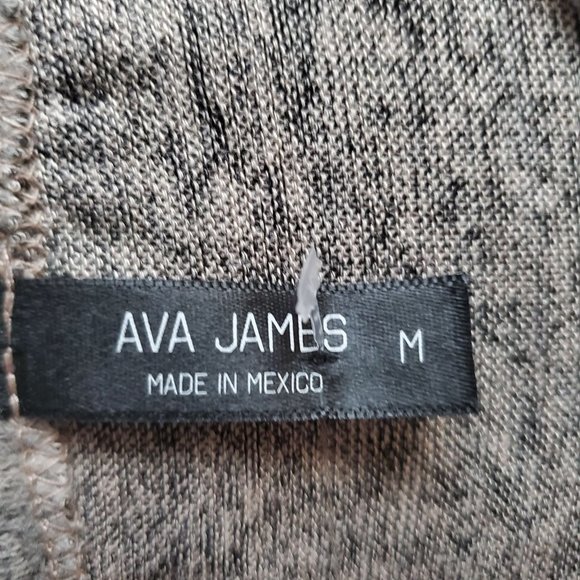 Ava James Womens Cold Shoulder 3/4 Sleeve Knot Front Knit Blouse Gray Medium NWT - Picture 7 of 11